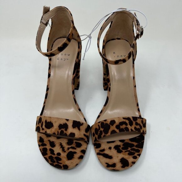 A New Day Ema Leopard Print Ankle Strap Block Heels Pumps - Picture 5 of 8